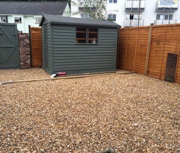 4 bedroom terraced house to rent - Photo 1