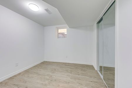 For Lease - 1052 Kelman Court Unit# Lower, Milton, Ontario - Photo 4