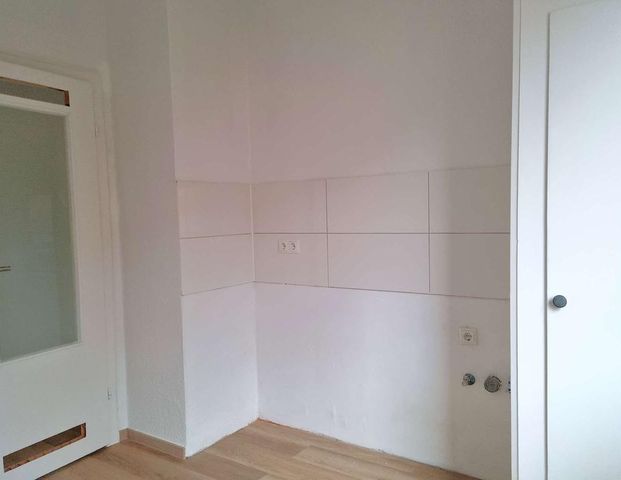Erstbezug nach Sanierung: Erdgeschosswohnung mit Balkon - Photo 1