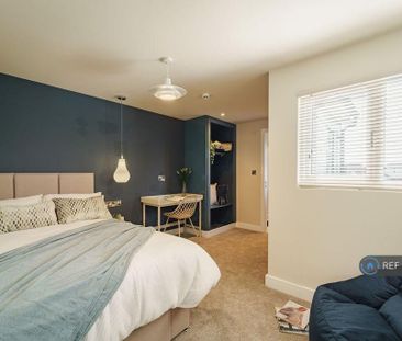 1 bedroom in a house share to rent - Photo 6