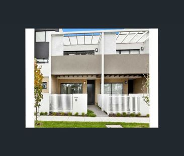 Great Size with Second Bathroom in an Excellent Location! - Photo 4