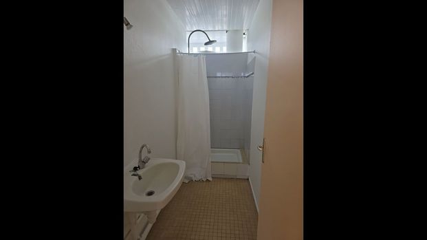 Location Appartement 4 pièces 55m² - Photo 1