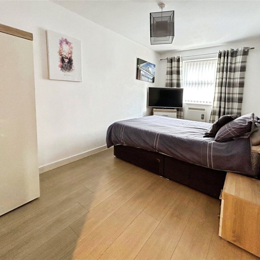 Charlton Court, Boundary Drive, Woolton, Liverpool, L25 - Photo 1