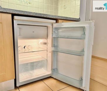 Zařízené prostorné 1kk, 50 m - Photo 3