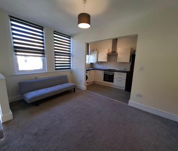 Salterford Road, London SW17 - Photo 4