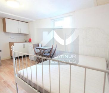 Studio to rent - Photo 4