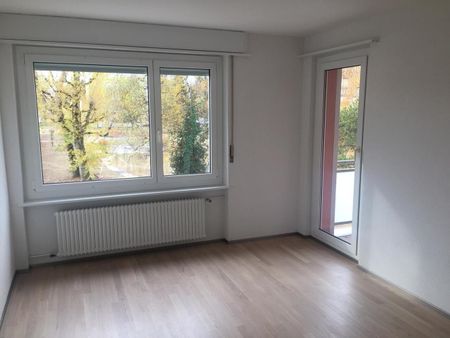 4.5 rooms on 2nd floor ideally located - Photo 5