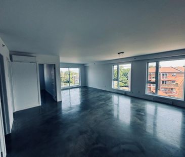Libre, Penthouse , Lévis centre-ville 3 1/2+ - Photo 1
