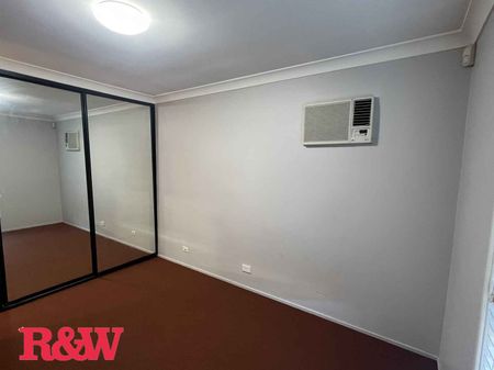 FAMILY HOME WITH LARGE YARD ! - Photo 5