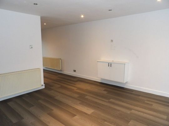 Grampian Way, Thorne,Doncaster, DN8 - Photo 1