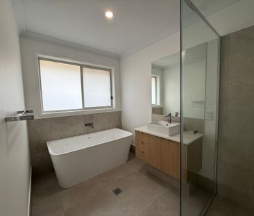 14 Basalt Road, Greenbank QLD 4124 - House For Rent | Domain - Photo 2