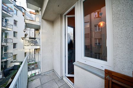 VERMIETET Großzügig geschnittene 2,5-Zimmerwohnung am Barbarossaplatz - Foto 2