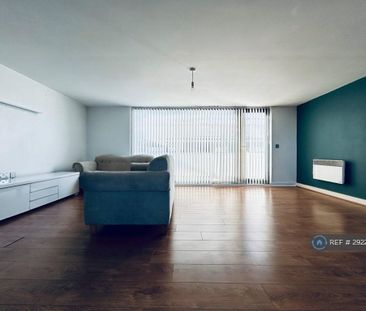 2 bedroom penthouse to rent - Photo 1