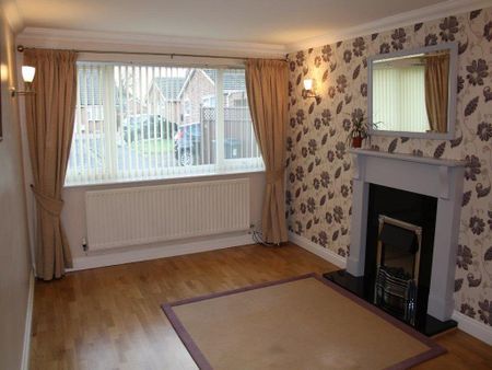 2 bedroom semi-detached bungalow to rent - Photo 2