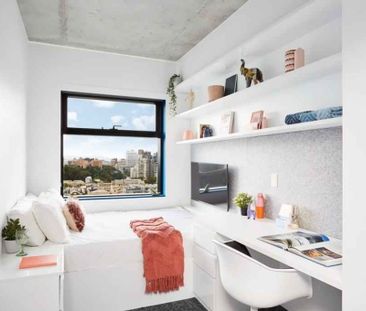 2 Bedroom Shared Bathroom, Double Bed, Views - Photo 5