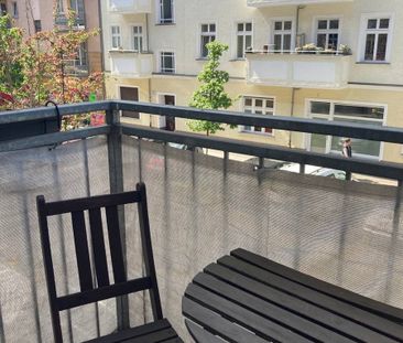 Helle 2-Zimmer­wohnung mit Balkon ohne Möbel – Befris­teter Mietver... - Foto 1