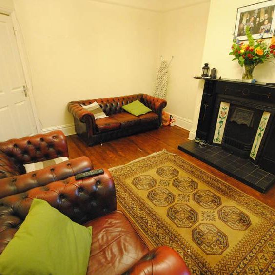 5 bedroom house to rent - Photo 1