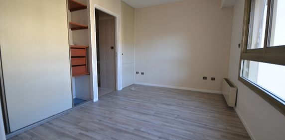 Location Appartement 2 pièces 38m² LE CANNET 06110 - Photo 2