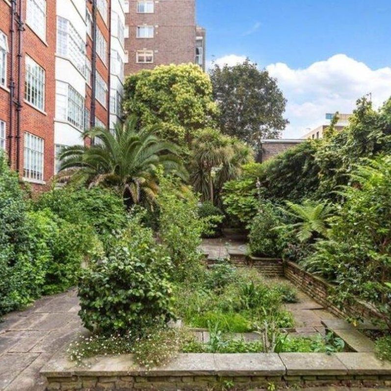 2 Bed Flat, St Mary Abbots Court, W14 - Photo 1