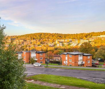 3 bedroom penthouse to rent - Photo 2