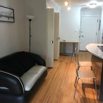 RENOVATED-AVAILABLE Nov 1st-Pet Welcome Furnished 1 Studio@ 1540 Haro - Photo 1