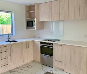 Stylish 2 Bedroom Home - Photo 3