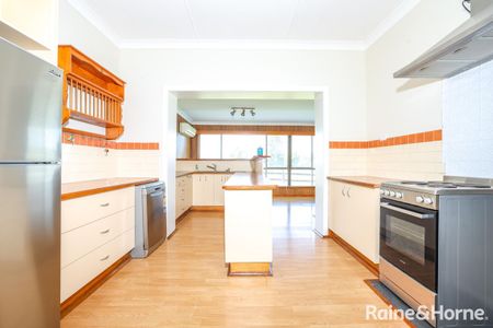 Renovated home on 4.5 acres Available 14/10/25!!! - Photo 3