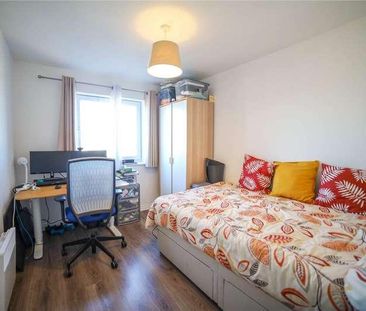 Meadow Way, Caversham, Reading, Berkshire, RG4 - Photo 4