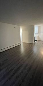 One Bedroom Suites Near VGH - Photo 3