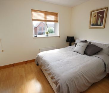 Gallivan Close, - Photo 3