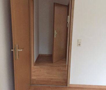 Großzügige Familienwohnung im Grünen mit 2 Tageslichtbädern! - Foto 2