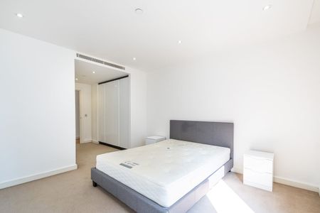 3 bedroom flat to rent - Photo 4