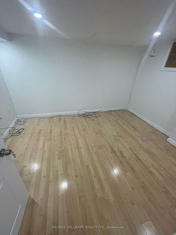 For Lease - 209 Pleasant Avenue, Toronto, Ontario - Photo 2