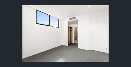 Luxury Living in a Prime Wollongong Location - Photo 4