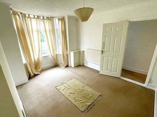 End of terrace house to rent on - Photo 1