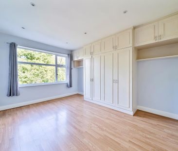 6 bedroom semi-detached house to rent - Photo 3