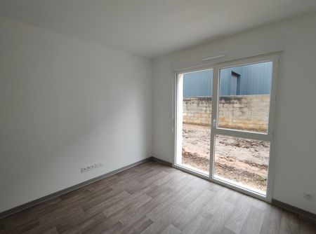 Location Appartement 1 pièce 18m² FRANQUEVILLE ST PIERRE 76520 - Photo 3