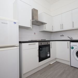 Studio Flat, Ferme Park Road, N8 - Photo 2