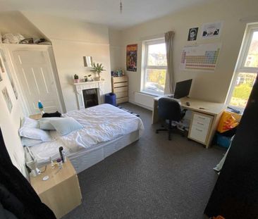 4 bedroom terraced house to rent - Photo 6