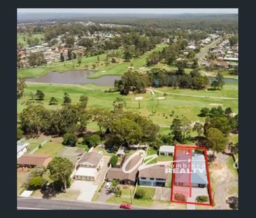 Spacious Villa Overlooking the Golf Course – Modern Living with Ene... - Photo 6