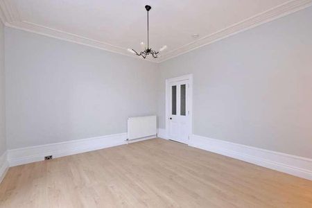 Crimon Place, First Floor, AB10 - Photo 2