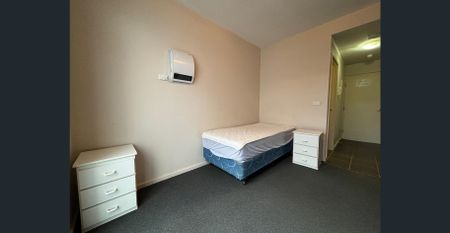 STUDENT ACCOMMODATION - FULLY FURNISHED IN THE HEART OF BOX HILL - Photo 2