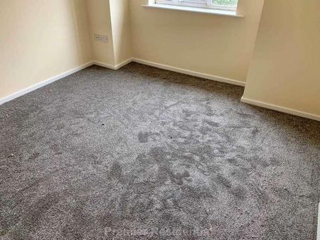 Newbridge Close, Radcliffe, M26 - Photo 2