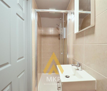 4 bedroom terraced house to rent - Photo 6