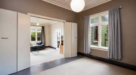 COSY PARTLY FURNISHED THREE BEDROOM HOME - Photo 5