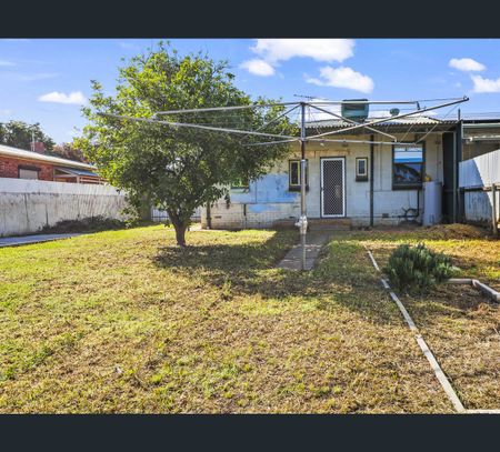 13 Old Sarum Road, Elizabeth North, SA 5113 - Photo 3