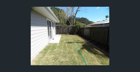 MODERN LIVING - Photo 4