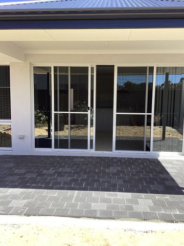 Currambine - Photo 5