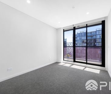 901/6 Bourke Street Mascot - Photo 1