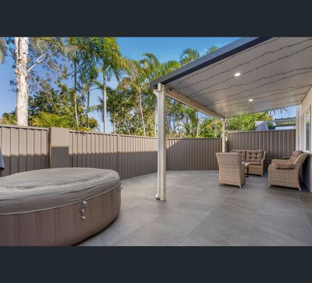 3/30 St Kevins Avenue, Benowa, Qld 4217 - Photo 4